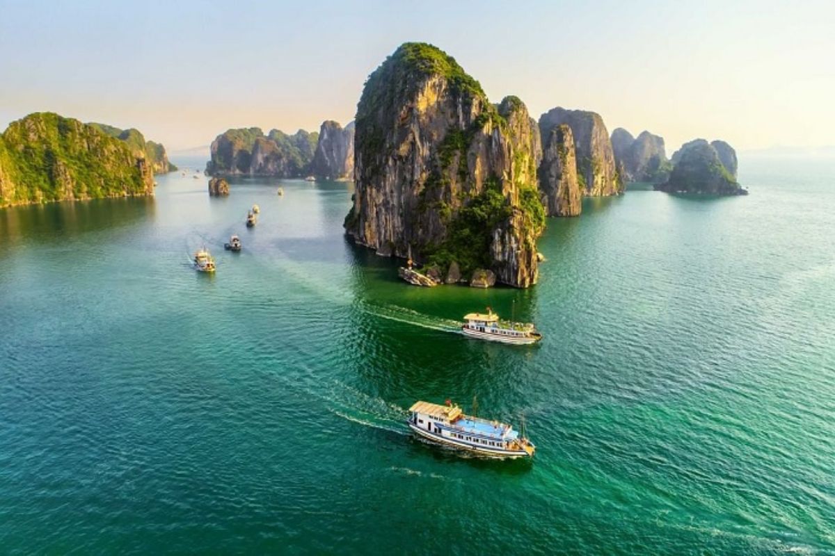 Vịnh Hạ Long - Quảng Ninh