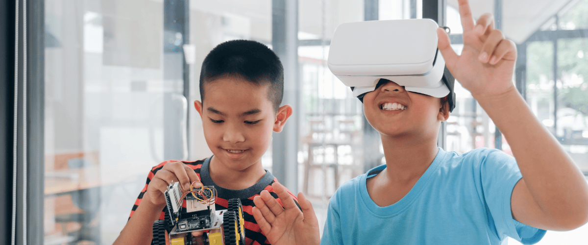 lớp học thông minh sử dụng VR trong giảng dạy