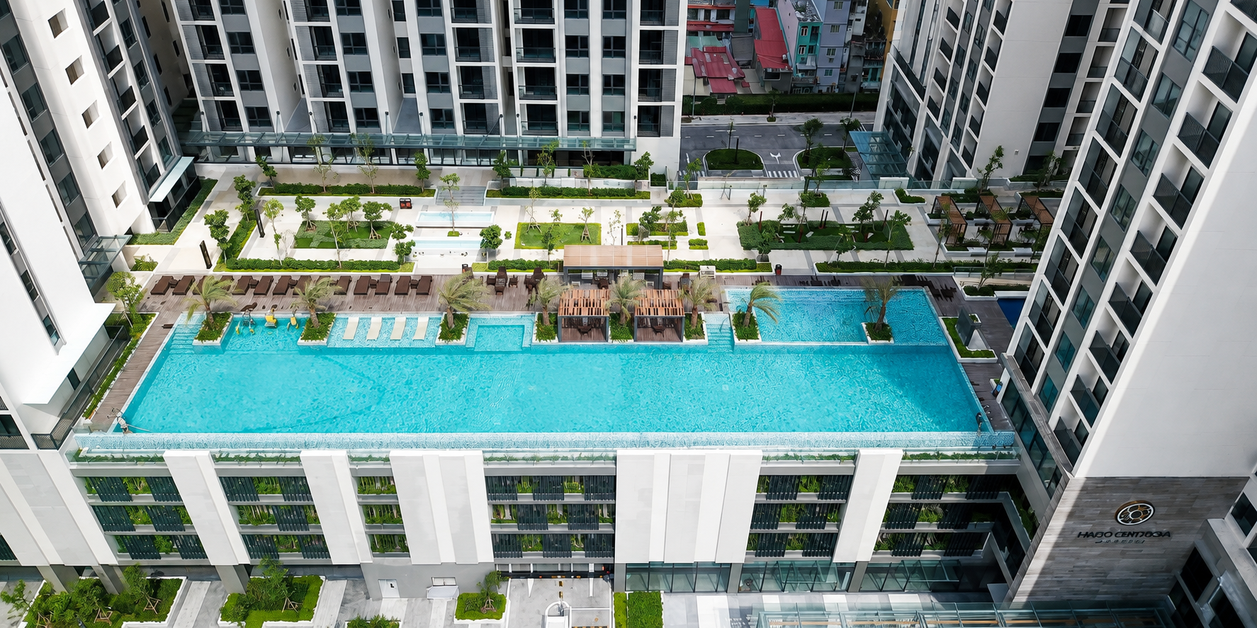 Khu vực hồ bơi tại Hà Đô Centrosa Garden. Nguồn Internet
